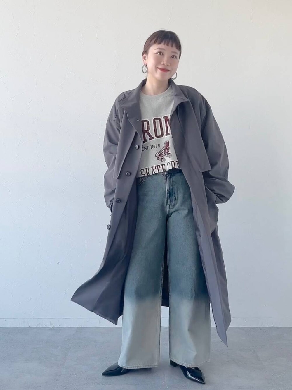 「着痩せ・細見え、若見え、個性派、着痩せ、カジュアル、LOWRYS FARM」｜「LOWRYS FARMのリボンツキ２ＷＡＹミュール　100500（パンプス、ブラック系）」を使った、サトムラさん（レディース・164cm）の冬コーディネートの4枚目の写真