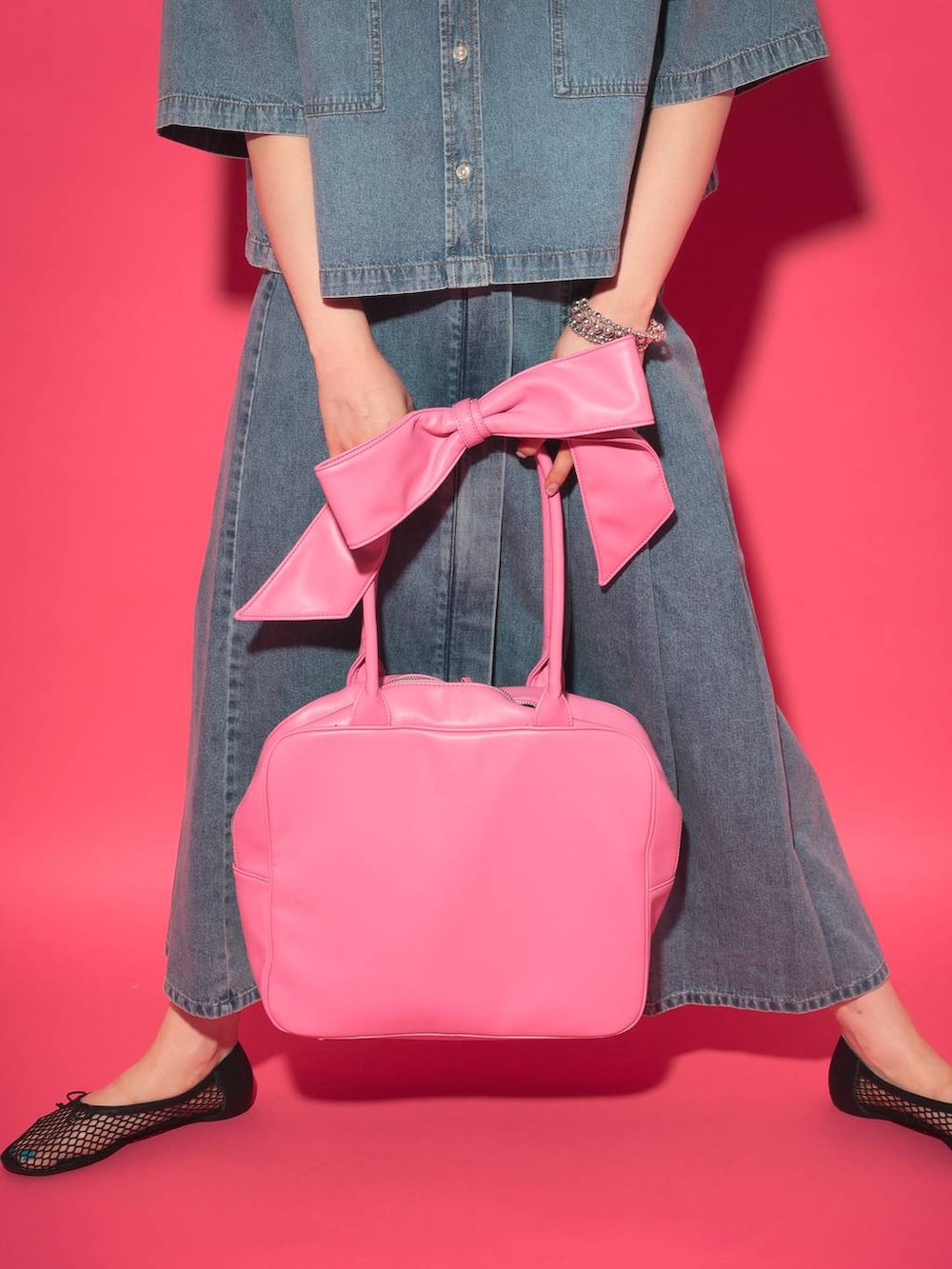 「LOWRYS FARM、着痩せ・細見え、若見え、個性派、着痩せ、カジュアル」｜「LOWRYS FARMのデニムプリーツスカート　 290116（スカート、ブルー系）」を使った、サトムラさん（レディース・164cm）の夏コーディネートの3枚目の写真