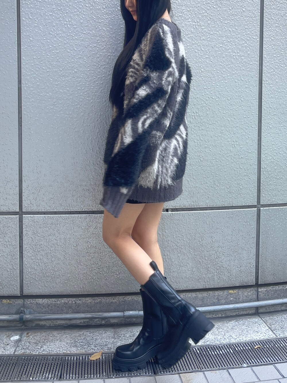 藤原怜菜さんの「サイドゴアタンクブーツ（EMODA）」を使ったコーディネートの2枚目の写真