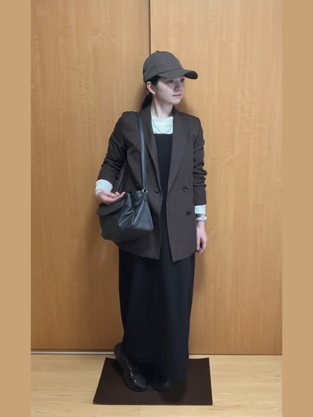 「レイヤードスタイル、キレイめ、オトナカワイイ、いいね、save、フォローお願いします🤑、ジャケットスタイル」｜「NATURAL BEAUTY BASICのアイテム（テーラードジャケット、ブラウン系）」を使った、米之井花さん（骨格ウェーブ・レディース・157cm）の春コーディネートの2枚目の写真