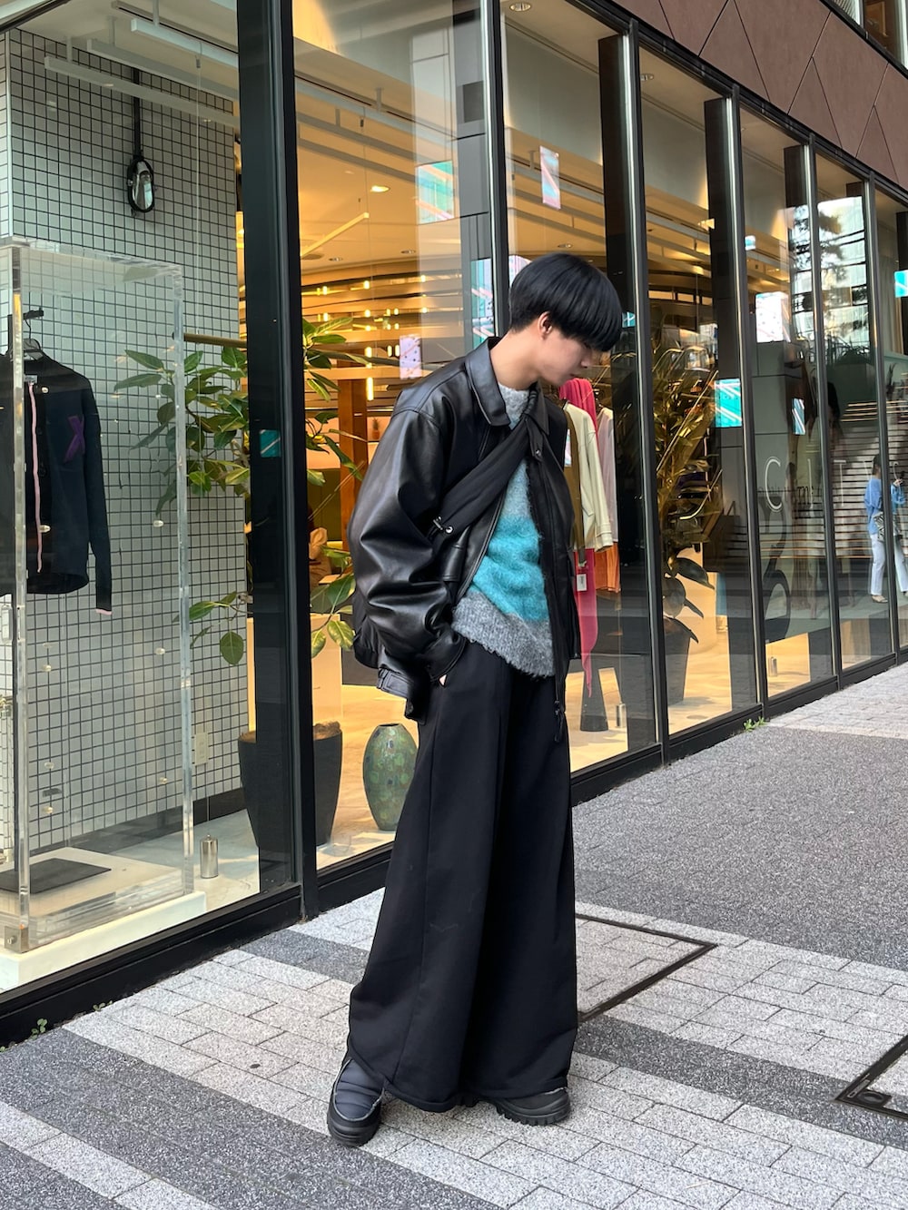 てる｜SINSSのニット/セーターを使ったコーディネート - WEAR
