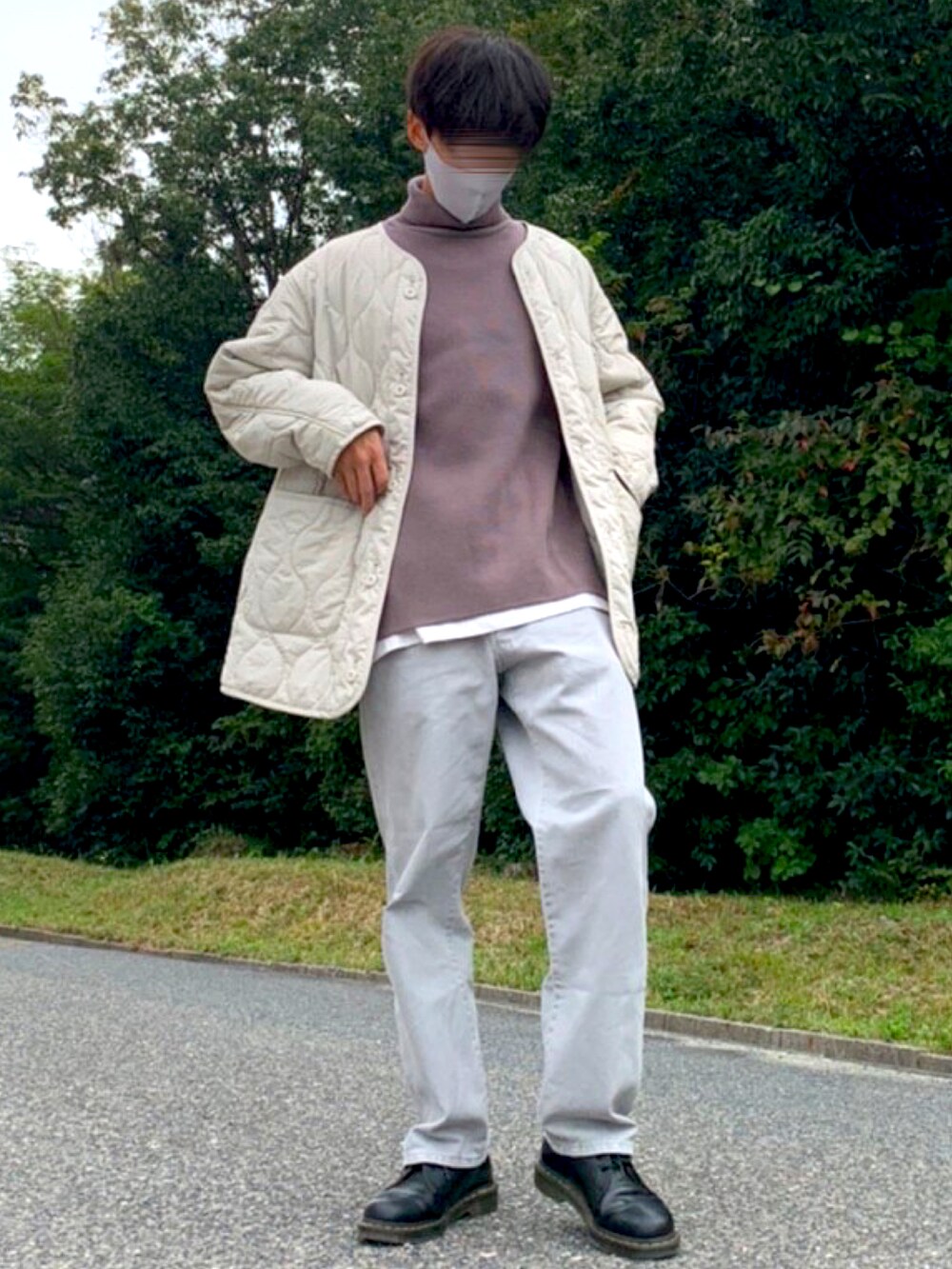 「秋ルック紹介するよ、秋服、キルティング、ライナーコート、ミリタリー、モッズコート、革靴、お洒落さんとつながりたい、ビックシルエット、ニット、タートルネック、デニム、デニムパンツ、M65、休日スタイル」｜「Dr. MartensのDr.Martensドクターマーチン 1461 1461w 3eye Gibson 3ホールギブソン レザーシューズ（ドレスシューズ、ブラック系）」を使った、yuuuuさん（メンズ・170cm）の秋コーディネートの2枚目の写真