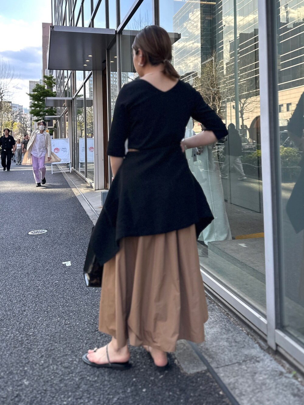 「ワンピース、夏コーデ、ドッキングワンピ、シアージャケット、きれい目カジュアル、GWコーデ、シンプルコーデ」｜「NOLLEY’Sの◇【WEB限定】ウォッシャブル2WAYドッキングワンピース（ワンピース、イエロー系）」を使った、nol mayumiiさん（レディース・160cm）の春コーディネートの7枚目の写真