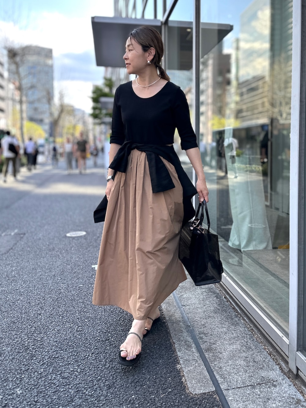 「ワンピース、夏コーデ、ドッキングワンピ、シアージャケット、きれい目カジュアル、GWコーデ、シンプルコーデ」｜「NOLLEY’Sの◇【WEB限定】ウォッシャブル2WAYドッキングワンピース（ワンピース、イエロー系）」を使った、nol mayumiiさん（レディース・160cm）の春コーディネートの6枚目の写真