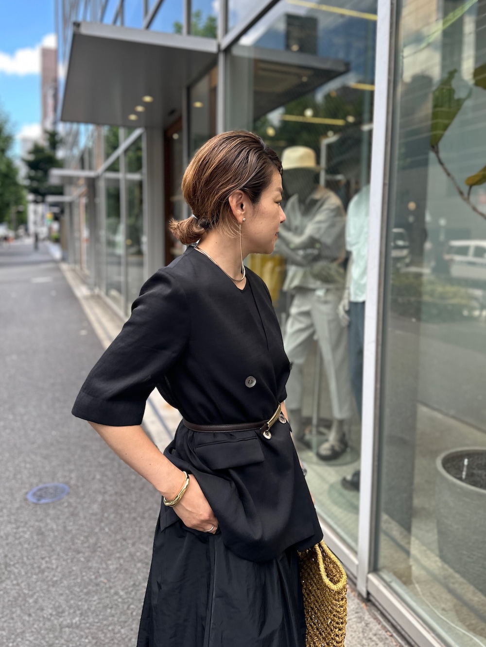 「ワンピ、ワンピース、ワンピーススタイル、ワンピースコーデ、ブラック、ブラックコーデ、ブラックワンピース、夏コーデ、夏、夏服、大人カジュアル、大人きれいめコーデ、大人きれいめカジュアル」｜「NOLLEY’Sの◇【WEB限定】ウォッシャブル2WAYドッキングワンピース（ワンピース、ブラック系）」を使った、nol mayumiiさん（レディース・160cm）の夏コーディネートの7枚目の写真