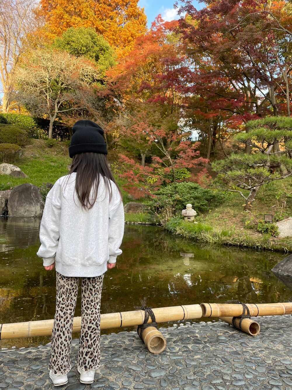 「女の子コーデ、キッズファッション」｜「coca（coca）のアイテム（パンツ、その他）」を使った、shioor11さん（キッズ・110cm）の秋コーディネートの2枚目の写真