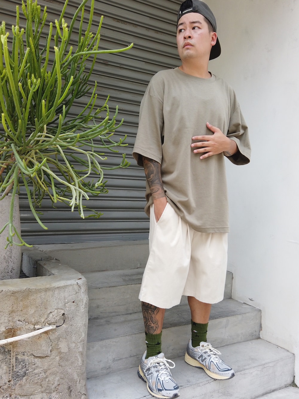 「一中街、一中r3born、r3born1920」｜「FOG ESSENTIALSのアイテム（キャップ、グリーン系）」を使った、kevinlai2530さん（メンズ・165cm）の秋コーディネートの5枚目の写真
