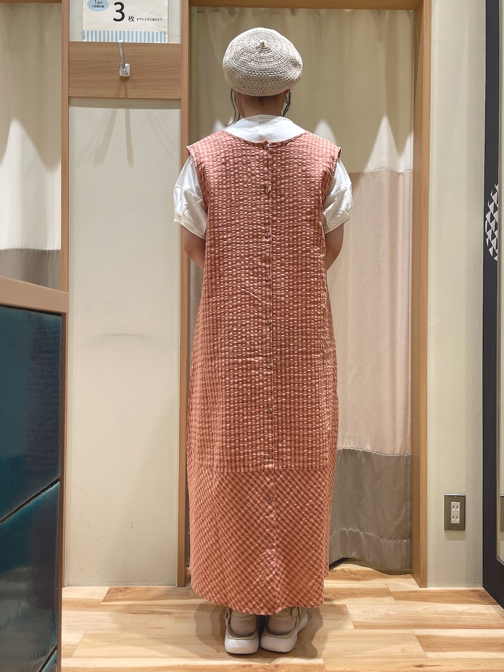 「サマンサ モスモス(Samansa Mos2)、Samansa Mos2、SM2、夏コーデ、ワンピース、オレンジ」｜「Samansa Mos2の◎ギンガムチェックワンピース（ワンピース、オレンジ系）」を使った、もももさん（レディース・165cm）の春コーディネートの2枚目の写真
