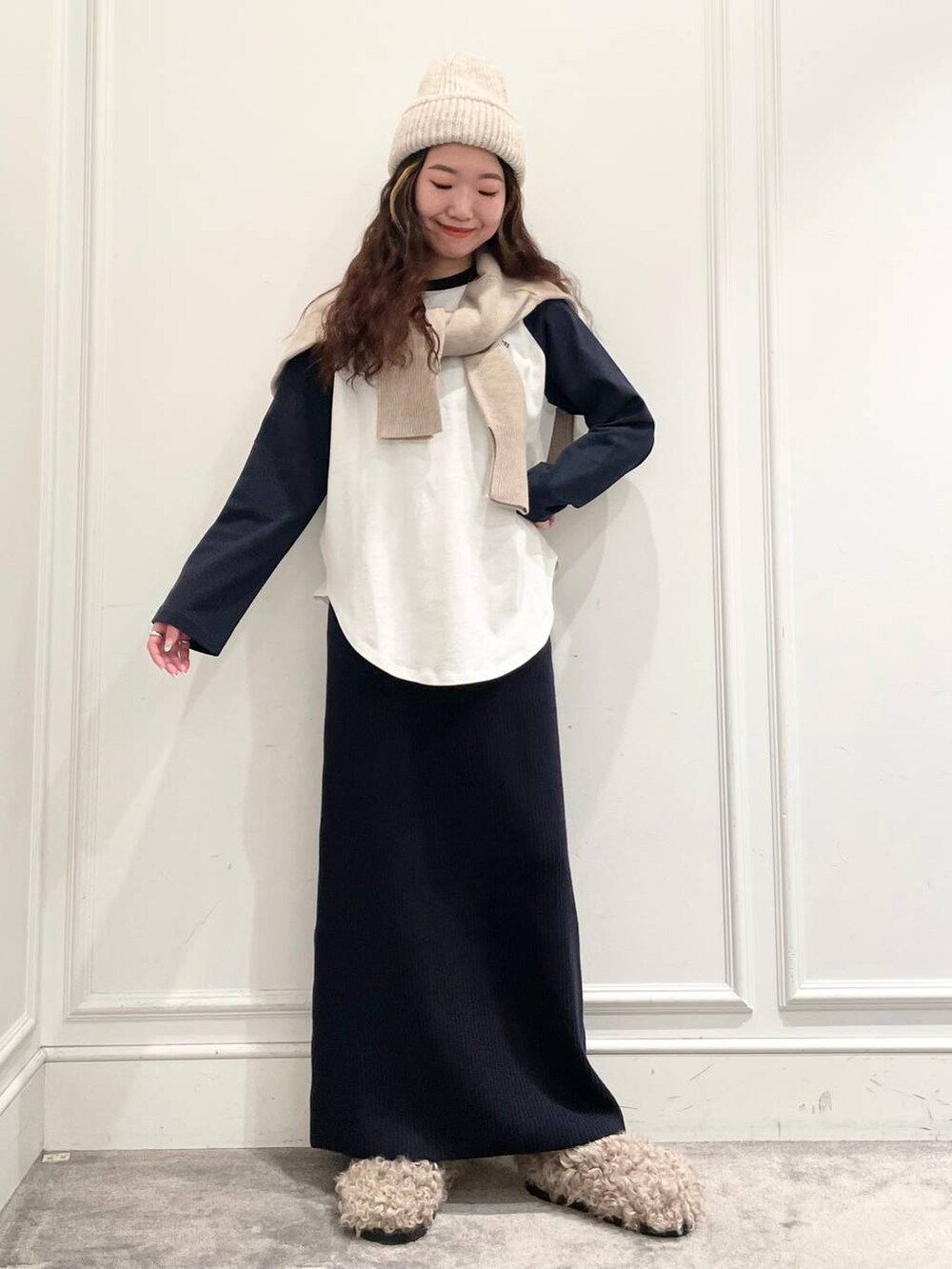 「ベーシック/シンプル、着痩せ・細見え、女子ウケ」｜「FRATELLI TALLIの【FRATELLI TALLI】ニットCAP（ニットキャップ/ビーニー、ベージュ系）」を使った、pocustagramさん（レディース・162cm）の冬コーディネートの2枚目の写真