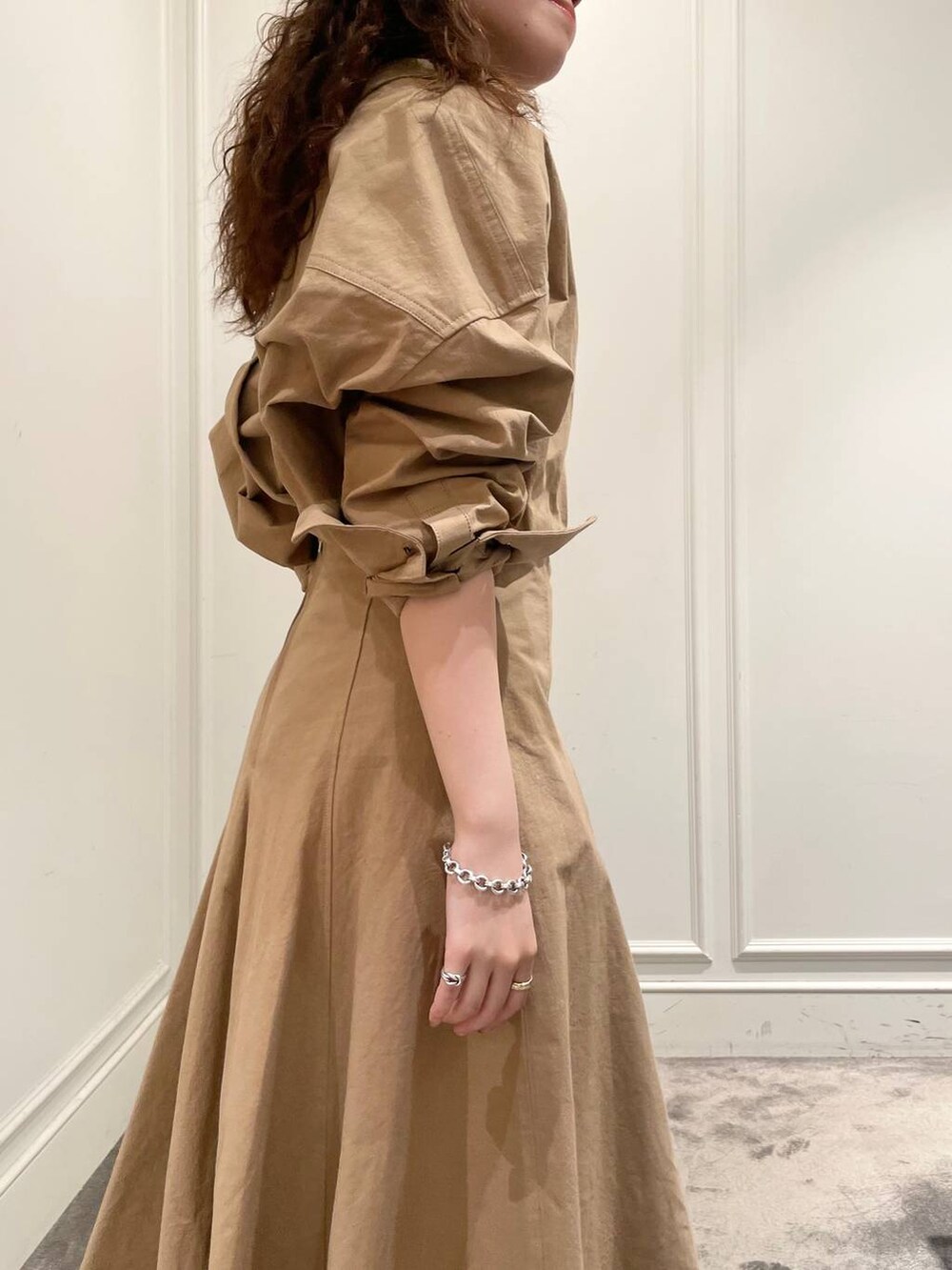 「ベーシック/シンプル、着痩せ・細見え、女子ウケ」｜「CHRISTIAN VILLAの【CHRISTIAN VILLA】ミラーカーフボストン（ボストンバッグ、ブラック系）」を使った、pocustagramさん（レディース・162cm）の秋コーディネートの8枚目の写真