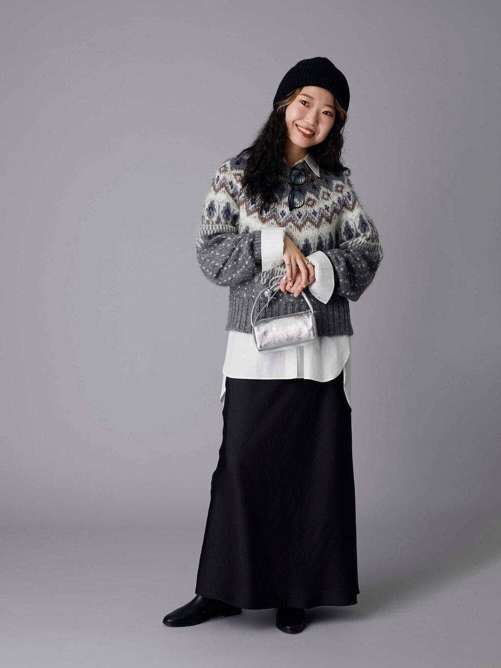 「ベーシック/シンプル、着痩せ・細見え、女子ウケ」｜「BABYLONEの【LA SCAIA】ショルダーmini BAG（ショルダーバッグ、シルバー系）」を使った、pocustagramさん（レディース・162cm）の秋コーディネートの3枚目の写真