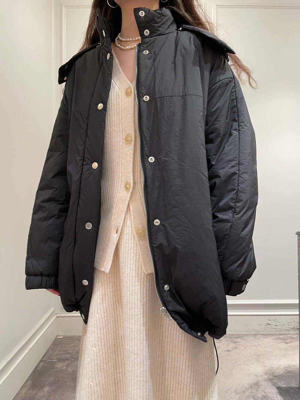 「ベーシック/シンプル、着痩せ・細見え、女子ウケ」｜「BABYLONEの中綿ブルゾンコート（ブルゾン、グレー系）」を使った、pocustagramさん（レディース・162cm）の冬コーディネートの6枚目の写真