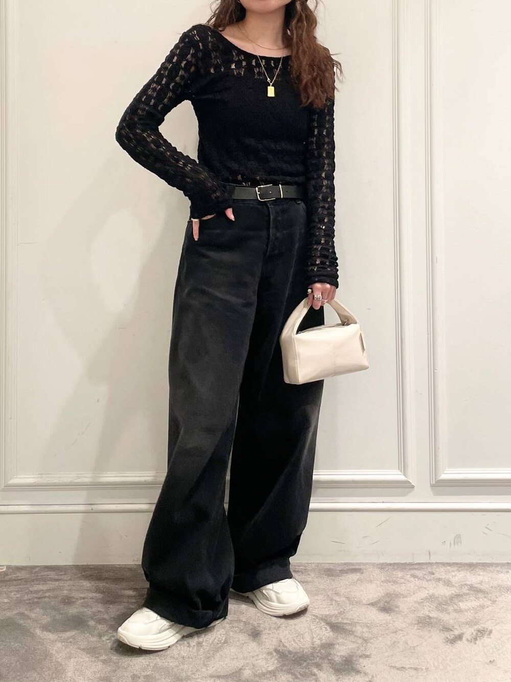 「着痩せ・細見え、女子ウケ、ベーシック/シンプル」｜「BABYLONEの【HAIKURE】BETHデニム BLK（デニムパンツ、ブラック系）」を使った、pocustagramさん（レディース・162cm）の秋コーディネートの4枚目の写真