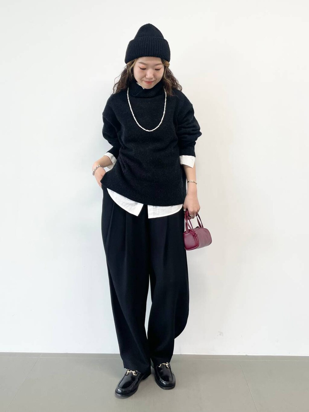 「ベーシック/シンプル、着痩せ・細見え、女子ウケ」｜「BABYLONEのウールカシミヤタートルネックプルオーバー（ニット/セーター、グレー系）」を使った、pocustagramさん（レディース・162cm）の秋コーディネートの2枚目の写真