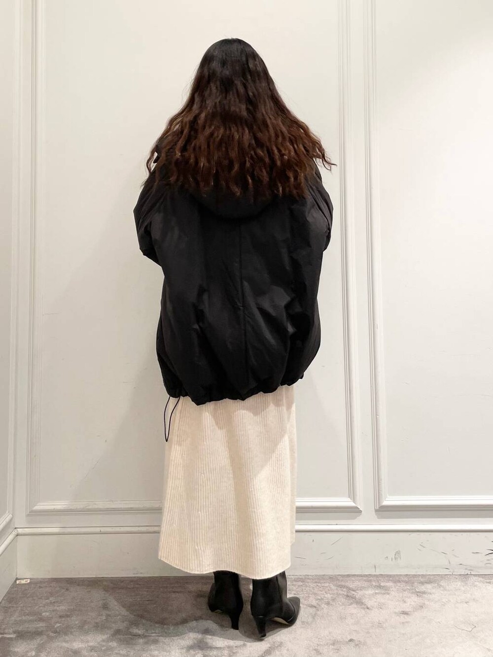 「ベーシック/シンプル、着痩せ・細見え、女子ウケ」｜「BABYLONEの中綿ブルゾンコート（ブルゾン、グレー系）」を使った、pocustagramさん（レディース・162cm）の冬コーディネートの4枚目の写真