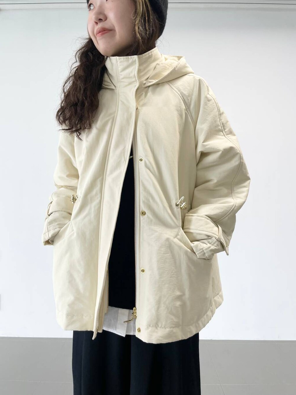 「ベーシック/シンプル、着痩せ・細見え、女子ウケ」|「FRATELLI TALLIの【FRATELLI TALLI】ニットCAP(ニットキャップ/ビーニー、ブラック系)」を使った、pocustagramさん(レディース・162cm)の冬コーディネートの6枚目の写真