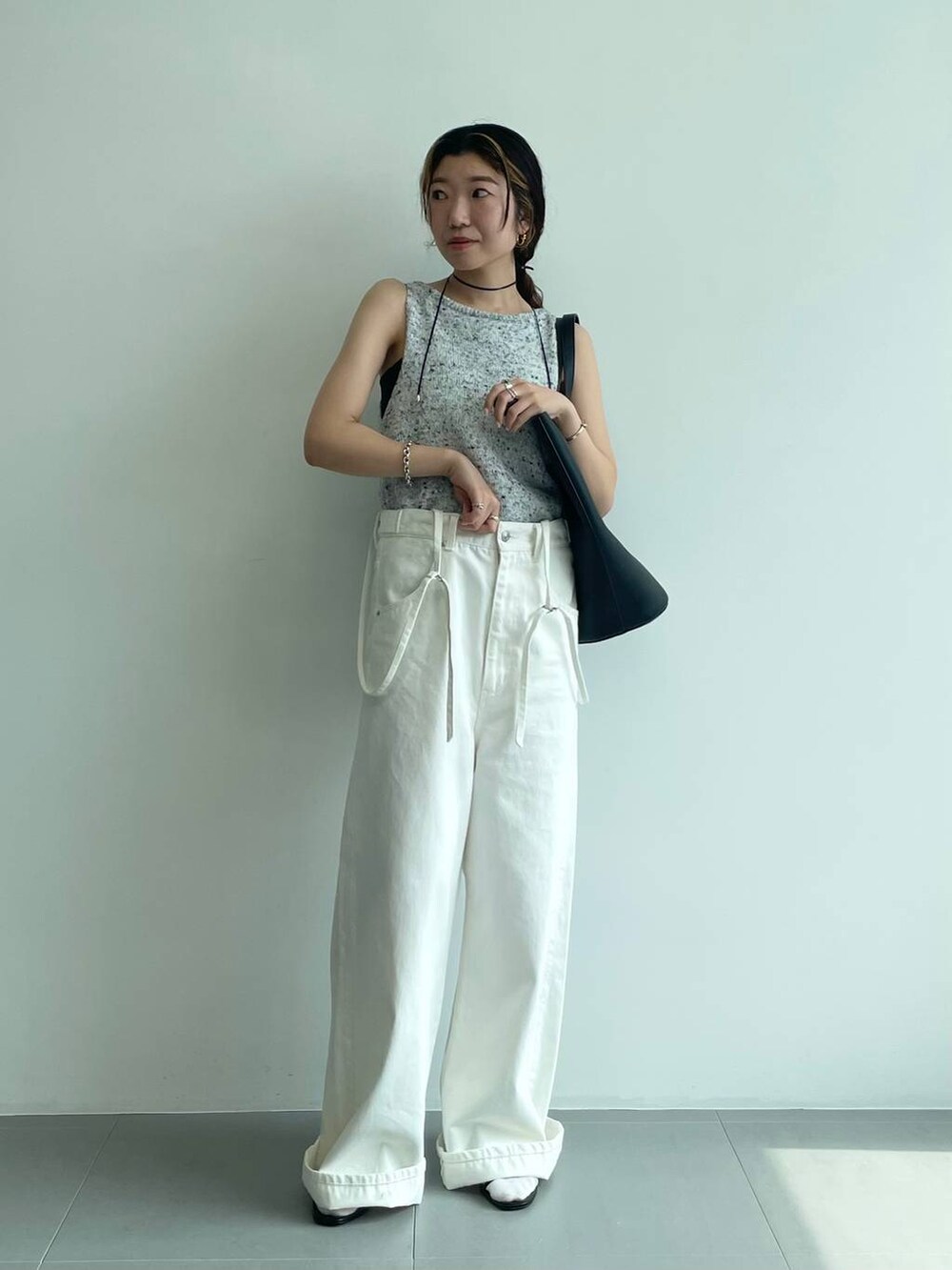 「ベーシック/シンプル、着痩せ・細見え、女子ウケ」｜「BABYLONEのネップコンパクトプルオーバー（タンクトップ、ブラック系）」を使った、pocustagramさん（レディース・162cm）の秋コーディネートの4枚目の写真