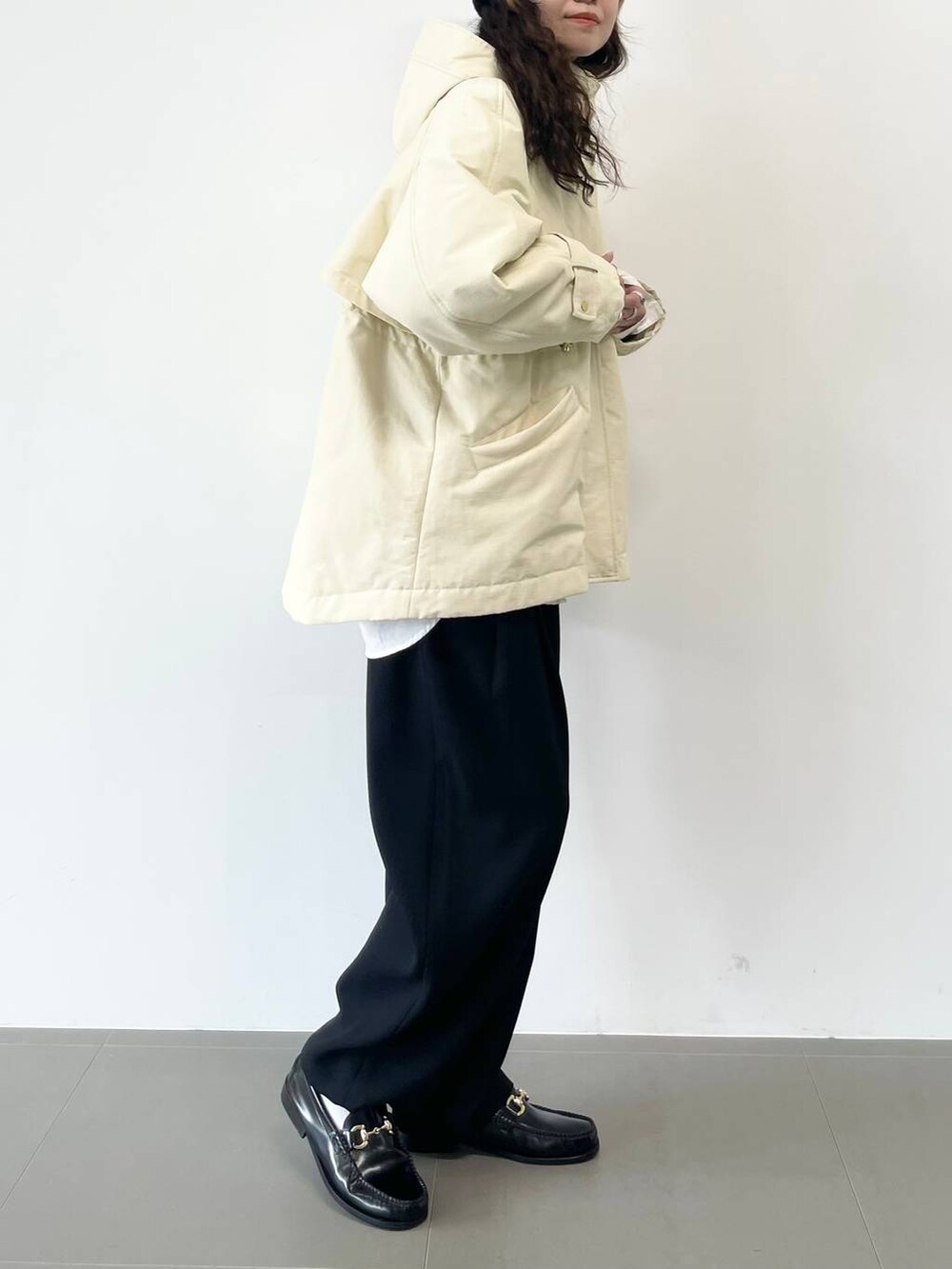 「ベーシック/シンプル、着痩せ・細見え、女子ウケ」|「FRATELLI TALLIの【FRATELLI TALLI】ニットCAP(ニットキャップ/ビーニー、ブラック系)」を使った、pocustagramさん(レディース・162cm)の冬コーディネートの4枚目の写真