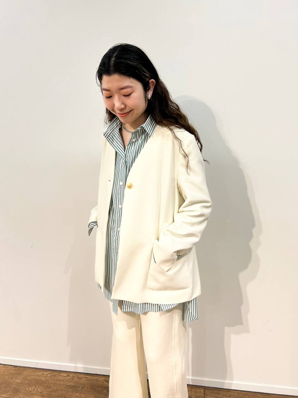 「着痩せ・細見え、女子ウケ、ベーシック/シンプル」|「ucalyptの【ucalypt】Choker(ネックレス、グレー系)」を使った、pocustagramさん(レディース・162cm)の冬コーディネートの6枚目の写真