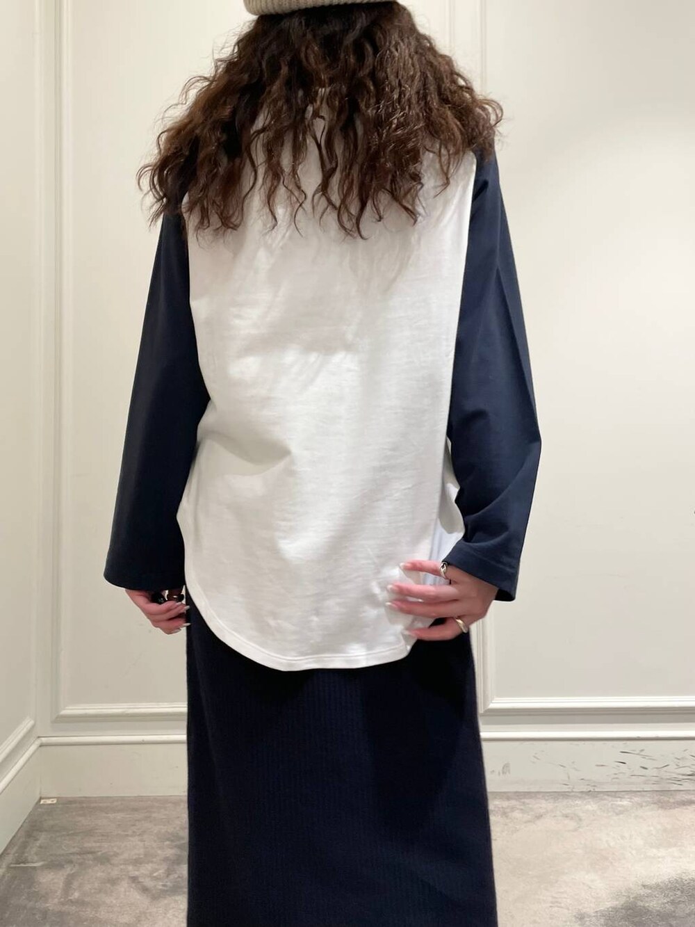 「ベーシック/シンプル、着痩せ・細見え、女子ウケ」｜「FRATELLI TALLIの【FRATELLI TALLI】ニットCAP（ニットキャップ/ビーニー、ベージュ系）」を使った、pocustagramさん（レディース・162cm）の冬コーディネートの8枚目の写真
