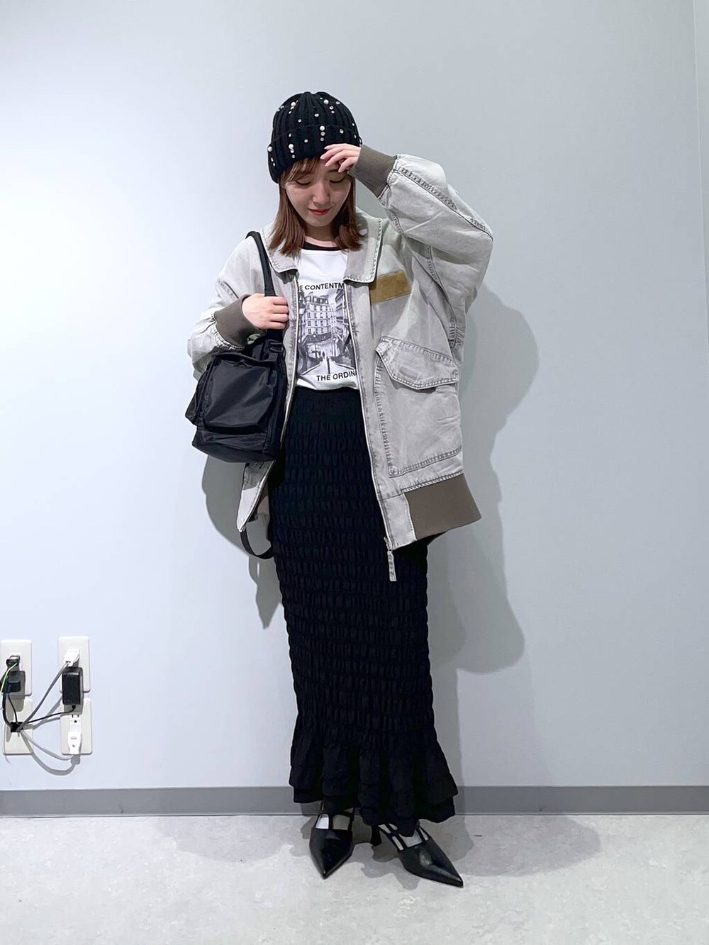 「低身長、カジュアル、ベーシック/シンプル、体型カバー、高見え、ゆったり、LEPSIM」|「LEPSIMの2WAY巾着ショルダー2 116580(ショルダーバッグ、ブラック系)」を使った、manaさん(レディース・153cm)の春コーディネートの3枚目の写真