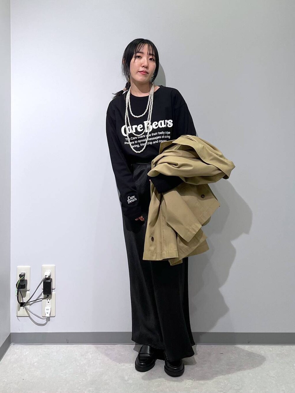 「低身長、カジュアル、ベーシック/シンプル、体型カバー、高見え、ゆったり、LEPSIM」｜「A part byの≪追加5≫ブライトナロースカート（スカート、ブラック系）」を使った、manaさん（レディース・153cm）の春コーディネートの4枚目の写真