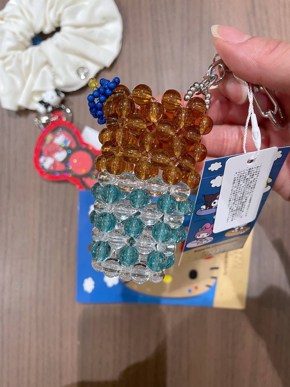 その他のバレッタ/ヘアクリップ、その他のキーホルダー、その他のキーホルダーを着用したレディースの春コーディネートの2枚目の写真