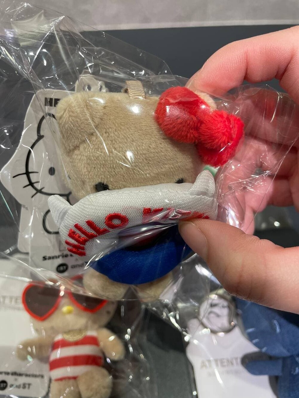 その他のキーホルダーを着用したレディースの冬コーディネートの3枚目の写真