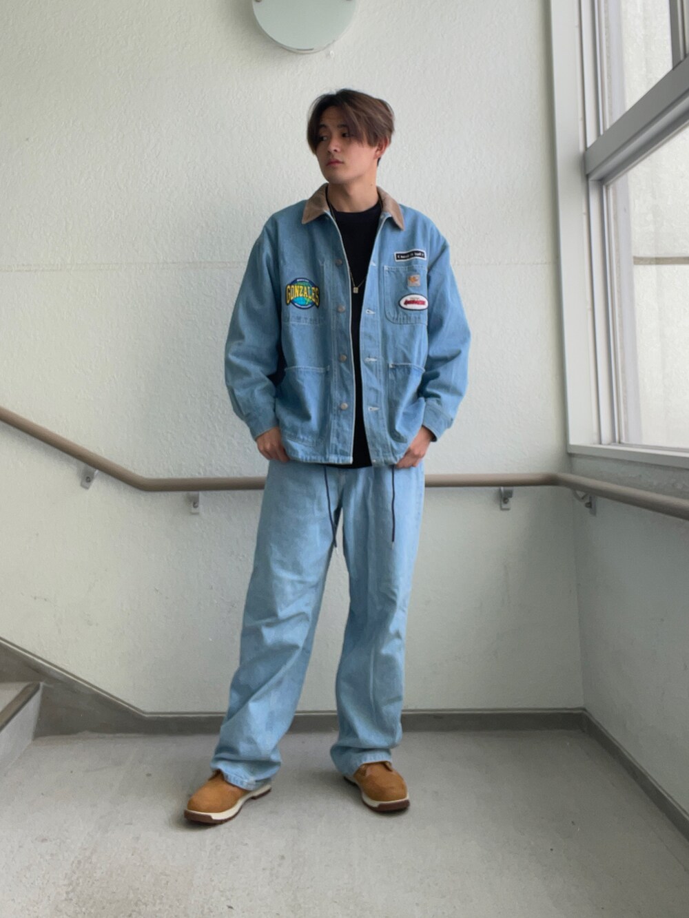 「デニムジャケット、デニムオンデニム、ZARA、Timberland」|「(What it isNt)ART BY MARKGONZALESの【(What it isNt)】デニムカバーオール(デニムジャケット、ブルー系)」を使った、keigoさん(メンズ・175cm)の冬コーディネートの2枚目の写真