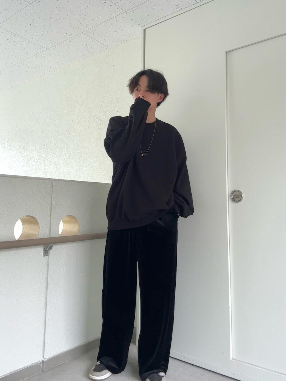 「ブラック、オールブラック、スウェット、perstep、ZARA、black」｜「perstepのアイテム（スウェット、ブラック系）」を使った、keigoさん（メンズ・176cm）の秋コーディネートの2枚目の写真