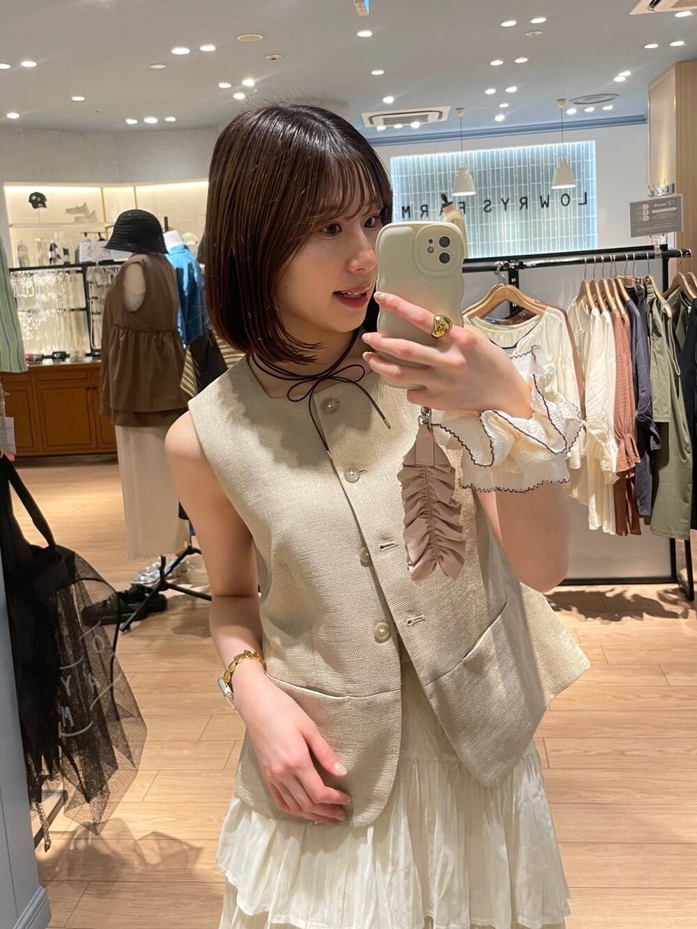 「LOWRYS FARM」｜「LOWRYS FARMのコンパクトスクエアネックじれ　290392（ブルゾン、ベージュ系）」を使った、miyuさん（レディース・158cm）の夏コーディネートの6枚目の写真