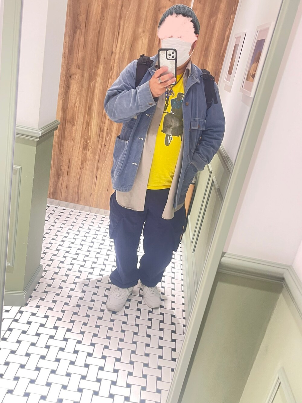 「おしゃれさんと繋がりたい、今日のコーデ、ゆるコーデ、大人カジュアル、デニム、スニーカーコーデ、スニーカー、ストリート、ootd、outfit、お洒落さんとつながりたい、オトナカジュアル、オーバーサイズ、秋コーデ、秋冬コーデ」｜「Power Houseのアイテム（カバーオール、ブルー系）」を使った、おかわり特盛さん（メンズ・176cm）の秋コーディネートの2枚目の写真