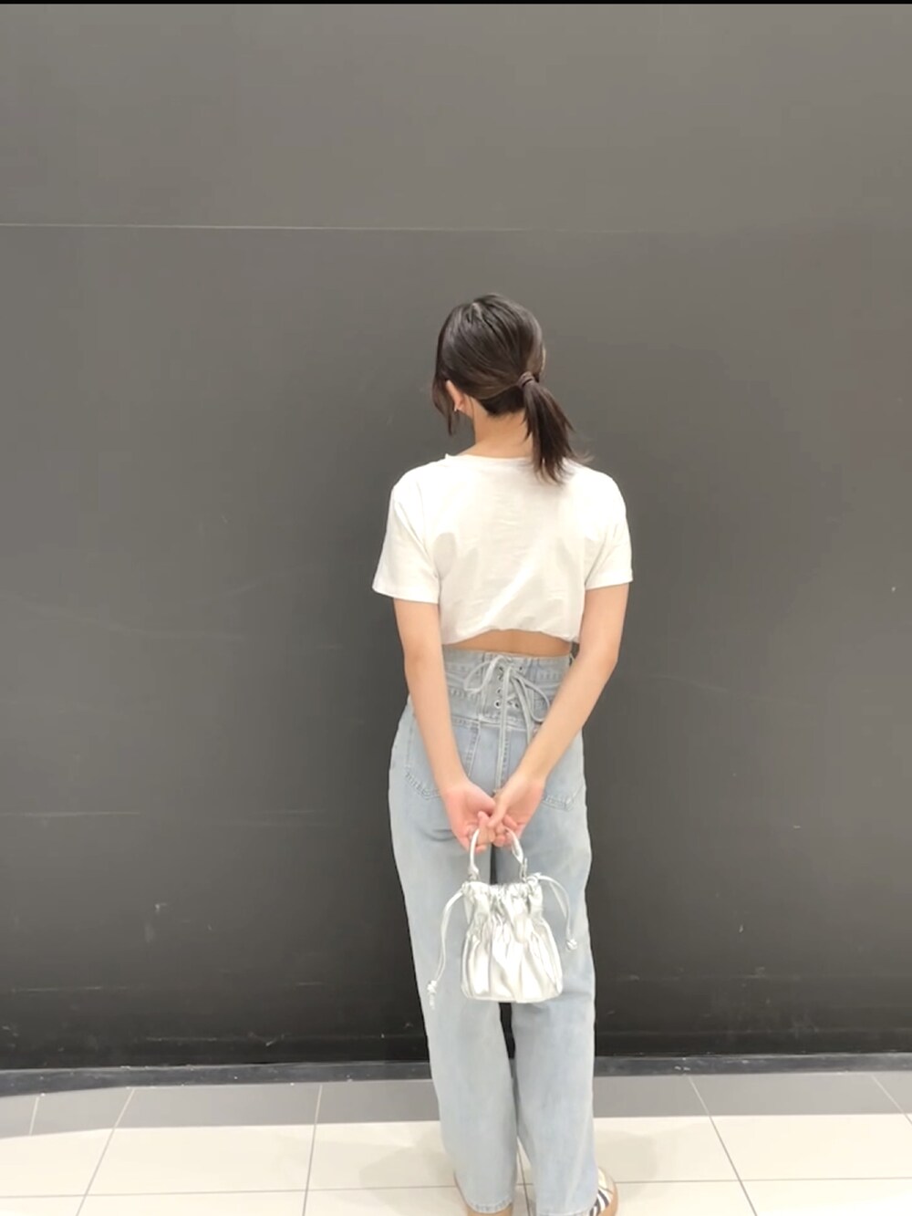 「骨格ウェーブ、プチプラ、初夏コーデ、フォロー、イイネ、お気に入り登録お願いします♡」｜「SHEINのアイテム（スニーカー、ホワイト系）」を使った、半額しょくぱんさん（レディース・161cm）の春コーディネートの2枚目の写真