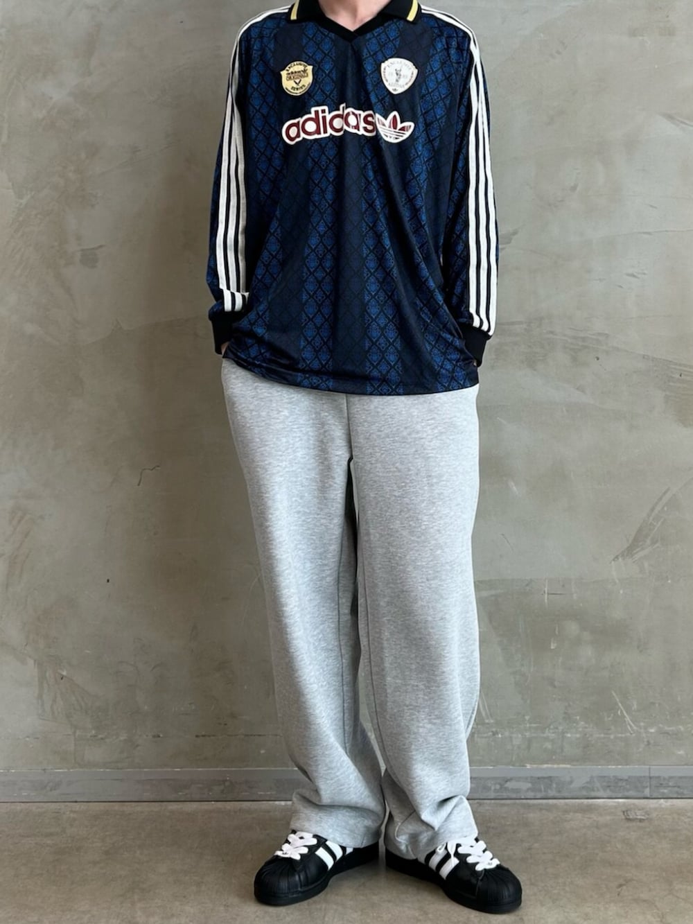 アディダス オリジナルス レトロ スポーツ クリケットインスパイア―ド 1744104359.jpg