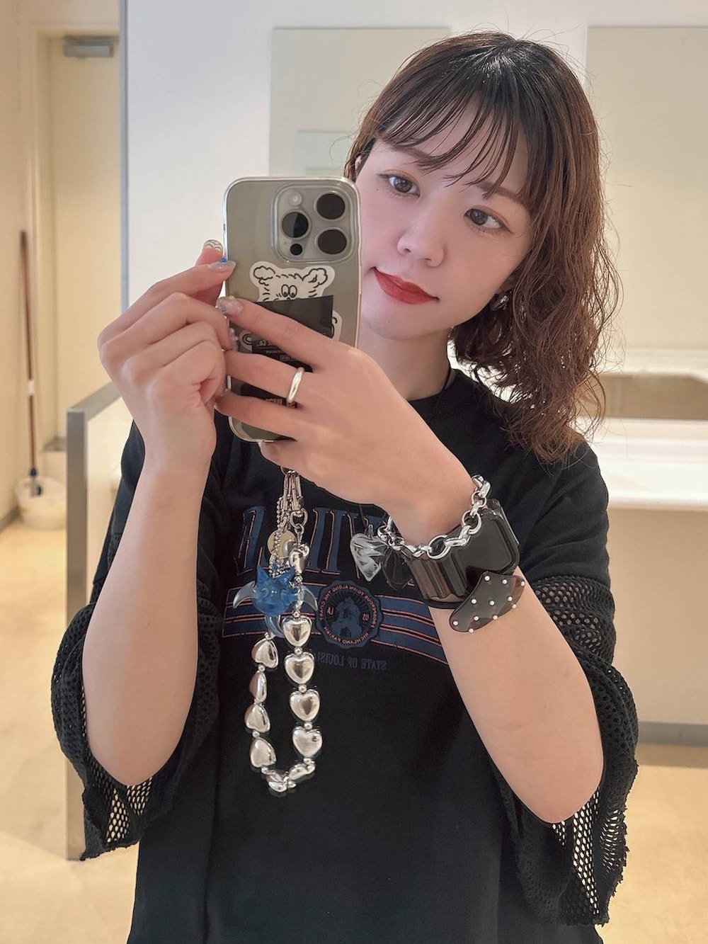 「メンズライク、低身長、カジュアル、niko and ...」｜「tiny tinyのハンドストラップ[tiny tiny(ティニーティニー)]（スマホグッズ、その他）」を使った、おでんさん（レディース・153cm）の夏コーディネートの3枚目の写真