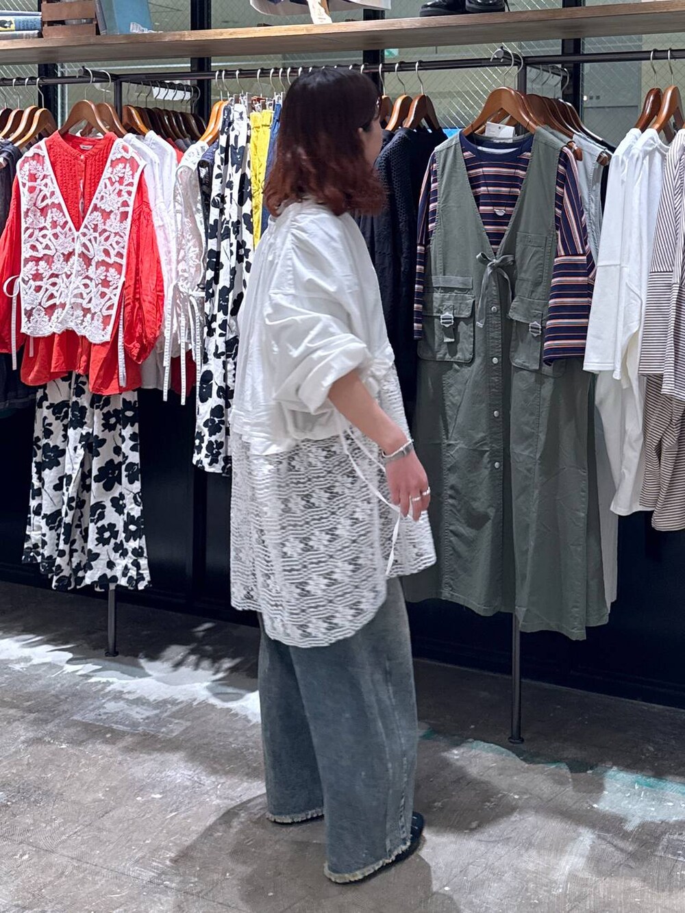 「メンズライク、低身長、カジュアル、niko and ...」｜「niko and...のセルフカットバレルパンツ（その他パンツ、ブルー系）」を使った、おでんさん（レディース・152cm）の春コーディネートの7枚目の写真