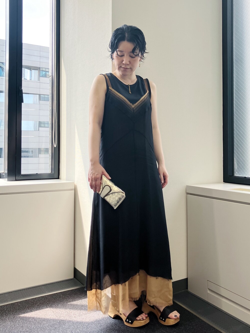 「財布、ヒロコハヤシ、HIROKO HAYASHI、HIROKOHAYASHI、メタリック、ゴールド」｜「HIROKO HAYASHIのBOLLE（ボッレ）長財布ミニ（財布、ゴールド系）」を使った、mc_hhさん（レディース・156cm）の夏コーディネートの2枚目の写真