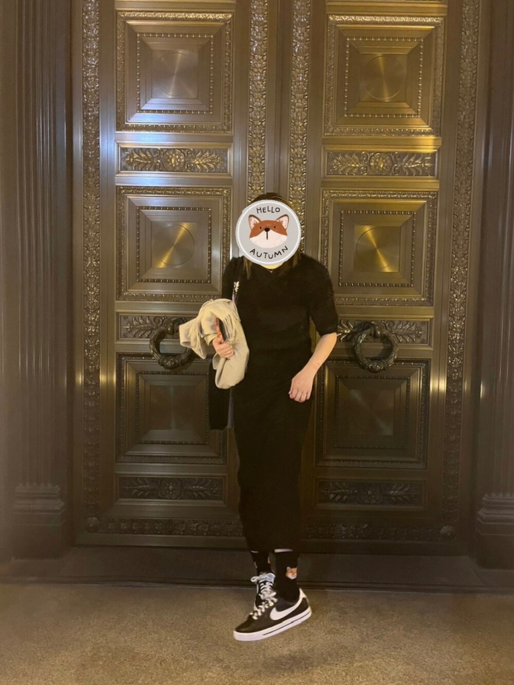 「COLONY 2139のフェイクスエードストレッチスカート（スカート、ブラック系）」を使った、hinyuugohanさん（レディース・156cm）の秋コーディネートの2枚目の写真