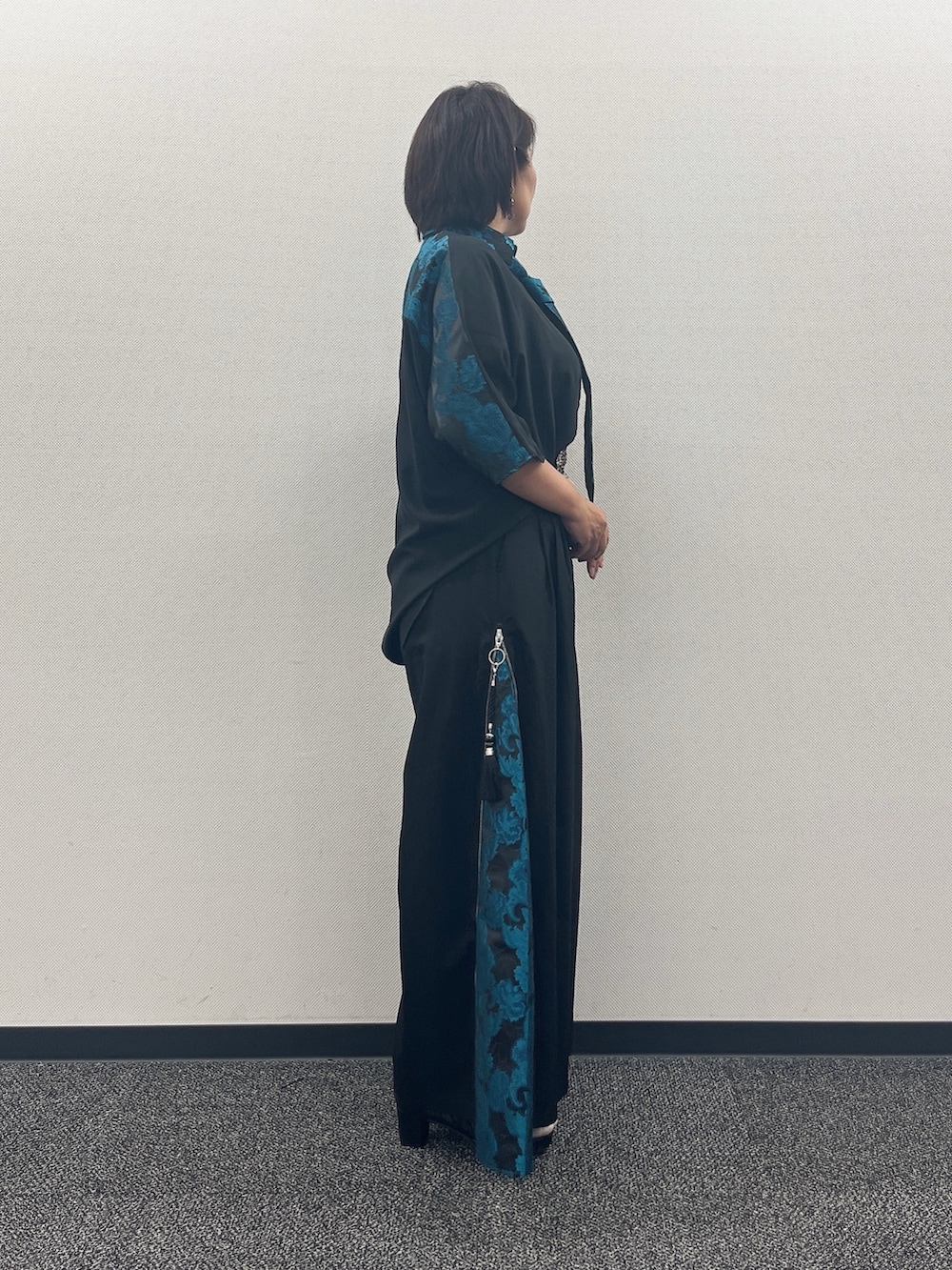 「和洋折衷、和洋折衷コーデ、ワイドパンツ、ワイドシルエット、REZEN、夏服、モノトーン、おしゃれさんと繋がりたい、おでかけコーデ、お洒落さんとつながりたい」｜「axes femmeのオープントゥレースブーツ（ブーツ、ブラック系）」を使った、ジョーさん（レディース・161cm）の夏コーディネートの4枚目の写真