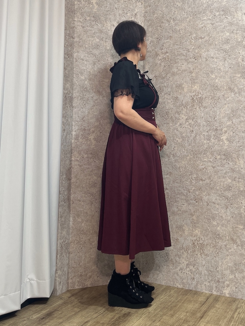 「甘辛mix、甘辛、甘辛コーデ、はしごリボン、スカートスタイル、スカート、axes femme、夏ファッション、キレイめコーデ、おしゃれさんと繋がりたい」｜「axes femmeのレースアップブーサン（サンダル、ブラック系）」を使った、ジョーさん（レディース・161cm）の夏コーディネートの4枚目の写真