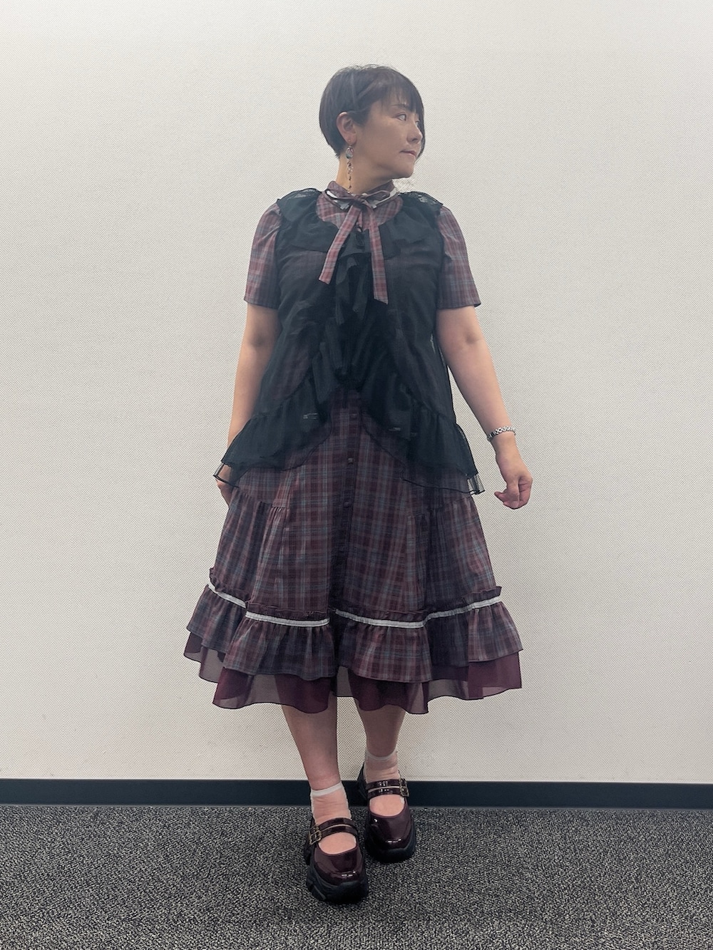「ワンピース、人気、人気アイテムをチェック！、人気アイテム、紫、夏ルックで気分アップ、axes femme、夏、お洒落さんとつながりたい、おでかけコーデ、女子会コーデ」｜「axes femmeのオープントゥレースブーツ（ブーツ、ブラック系）」を使った、ジョーさん（レディース・161cm）の夏コーディネートの3枚目の写真