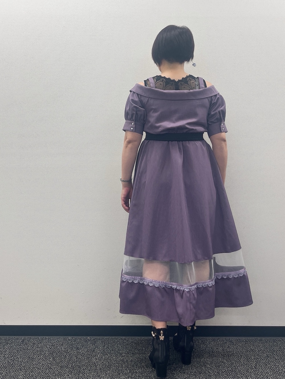 「ワンピース、人気、人気アイテムをチェック！、人気アイテム、紫、夏ルックで気分アップ、axes femme、夏、お洒落さんとつながりたい、おでかけコーデ、女子会コーデ」｜「axes femmeのオープントゥレースブーツ（ブーツ、ブラック系）」を使った、ジョーさん（レディース・161cm）の夏コーディネートの5枚目の写真