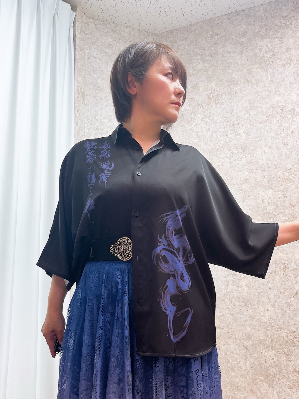 「axes femme、REZEN、オトナカジュアル、おでかけコーデ、初夏コーデ、大人ファッション、お出かけコーデ、夏、おしゃれさんと繋がりたい、龍、和」｜「axes femmeのビジュー×蝶レースタンク（タンクトップ、ブラック系）」を使った、ジョーさん（レディース・161cm）の春コーディネートの3枚目の写真