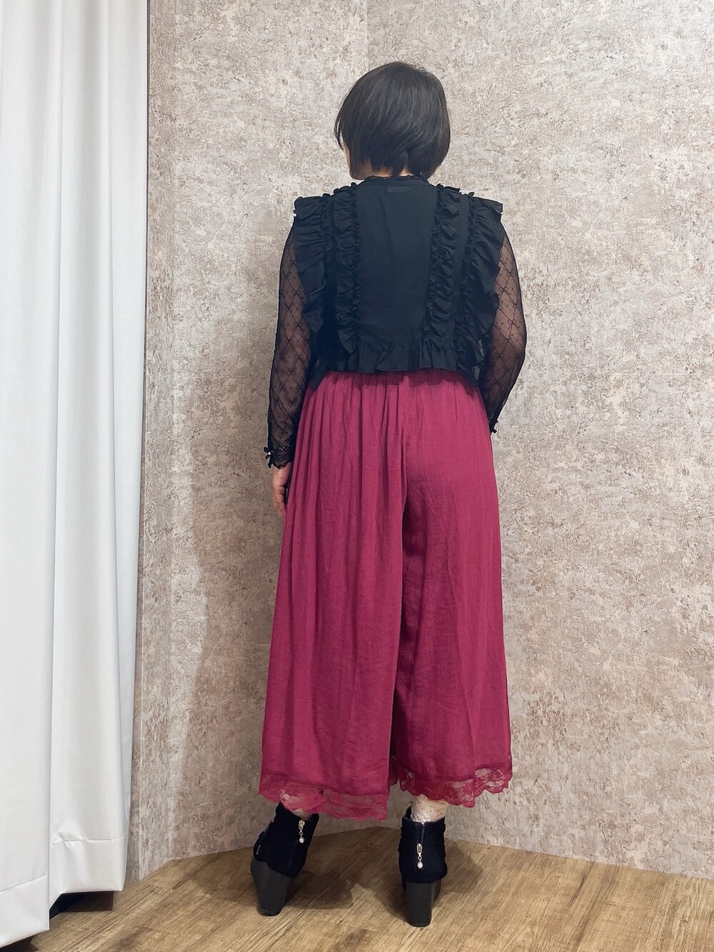 「axes femme、夏コーデ、夏服、最近のいい感じコーデ、いいね、save、フォローお願いします🤑、オトナ女子、ベストコーデ」｜「axes femmeのレースアップブーサン（サンダル、ブラック系）」を使った、ジョーさん（レディース・161cm）の夏コーディネートの5枚目の写真