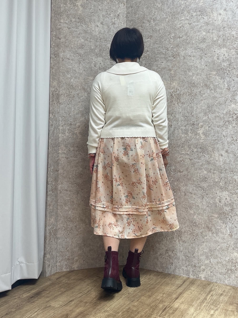 「金木犀、金木犀の香り♪、金木犀の季節です、秋、秋コーデ、秋服準備はじめました、秋のコーデ、axes femme、大人女子、キレイめ、キレイめコーデ」|「axes femmeの金木犀刺繍襟ブラウス(シャツ/ブラウス、ホワイト系)」を使った、ジョーさん(レディース・161cm)の秋コーディネートの6枚目の写真