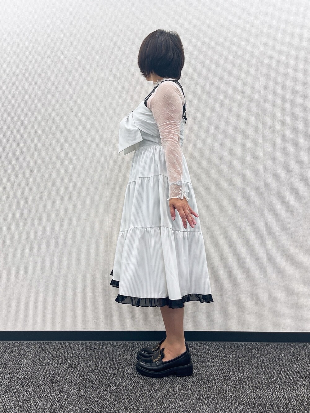 「フェミニン、フェススタイル、ワンピース、ワンピーススタイル、シアートップス、夏コーデ、デートコーデ、axes femme、夏服、大人可愛い、キレイめ」｜「axes femmeの吸水速乾チュールレースタンク（タンクトップ、ブラック系）」を使った、ジョーさん（レディース・161cm）の夏コーディネートの4枚目の写真