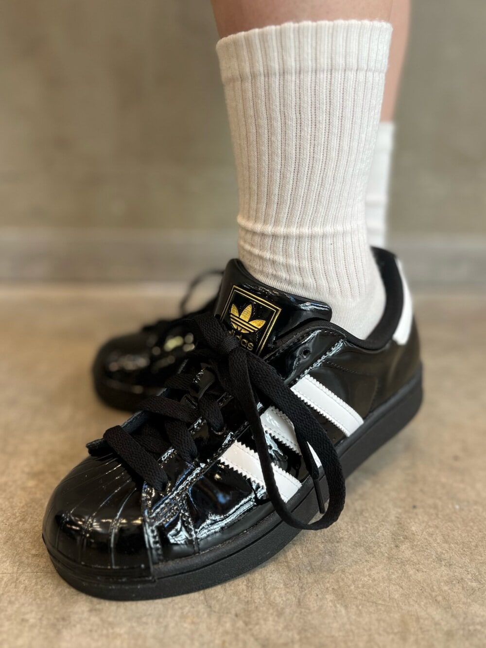 【d.i.a.】メタリックゴールドロゴ 2WAYジャージ ブラック ブランドロゴジャージ2wayパンツ》BLACK | HIDOLATRAL THEODOL