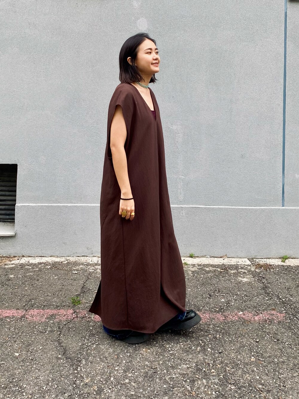 「ZARA」｜「ZARAのアイテム（ワンピース、ブラウン系）」を使った、menghanさん（レディース・158cm）の秋コーディネートの2枚目の写真