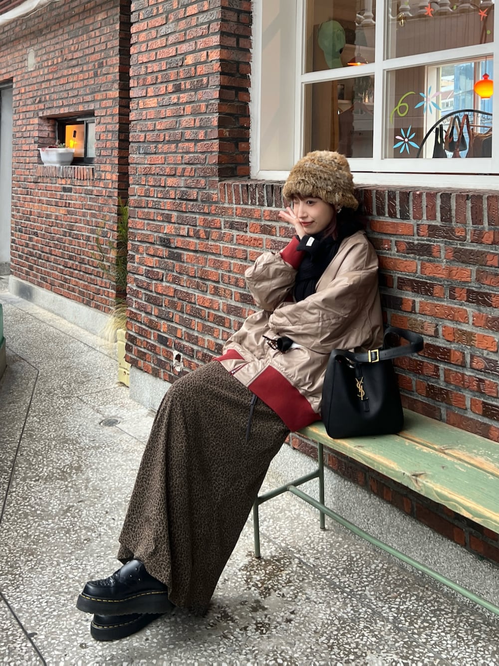 「やっぱり帽子が好き、ootd、冬コーデ」｜「JEANASISのリバーシブルフライトジャケット/992144（ブルゾン、グリーン系）」を使った、hellojcjcさん（レディース・158cm）の春コーディネートの3枚目の写真