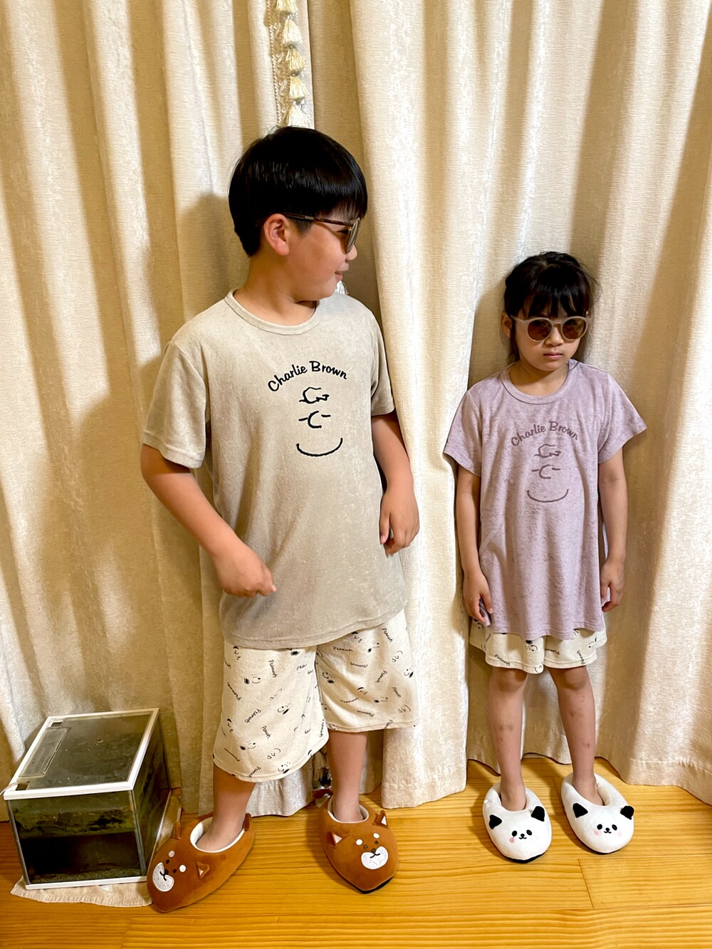 「PEANUTSのアイテム（ルームウェア/パジャマ、ベージュ系）」を使った、daiminaさん（キッズ・145cm）の春コーディネートの2枚目の写真